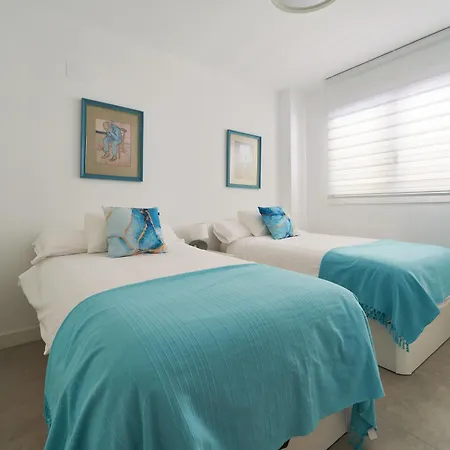 Cozy Center Apartment